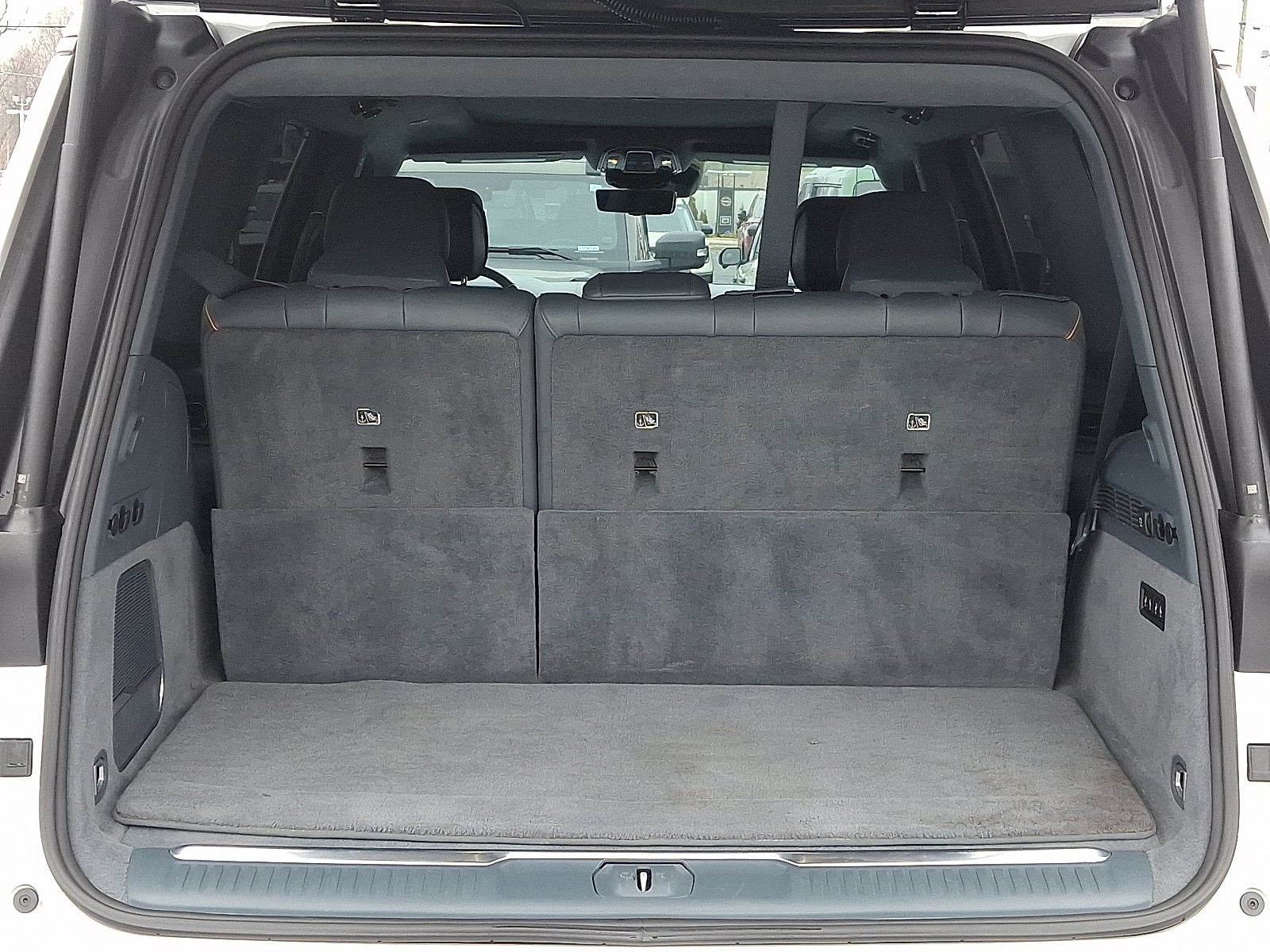 2023 Jeep Grand Wagoneer Series II