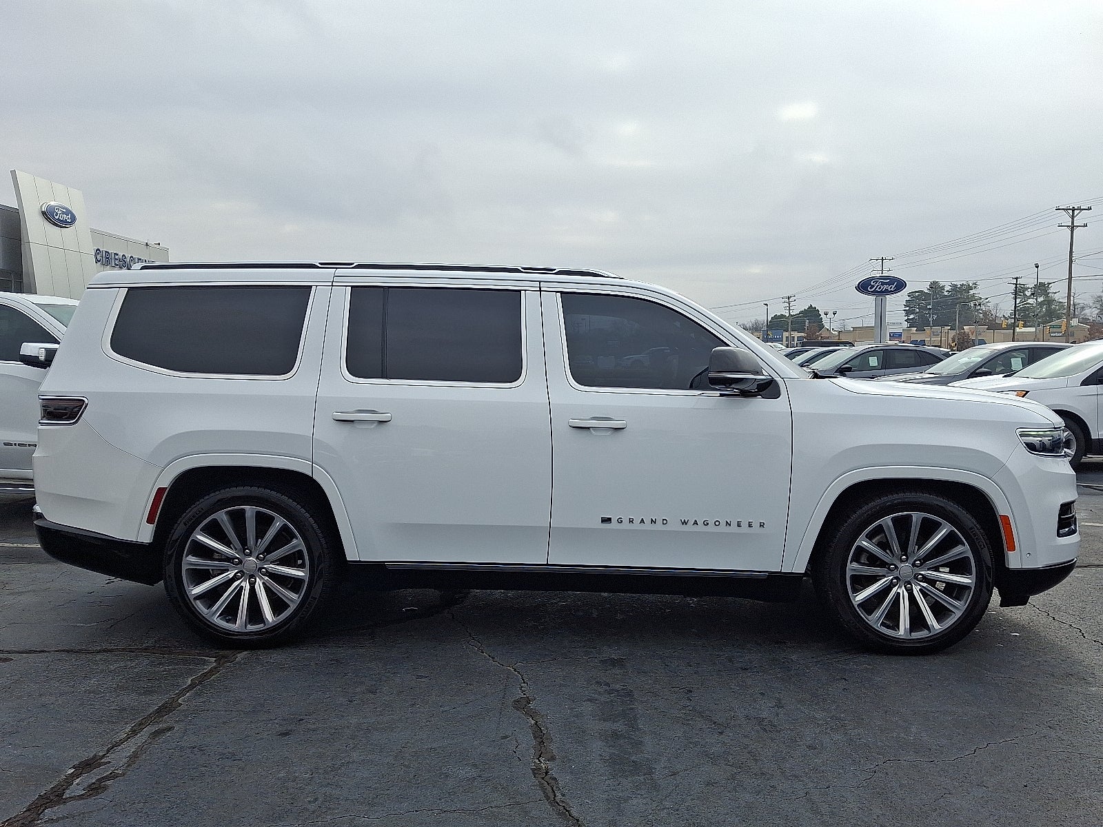 2023 Jeep Grand Wagoneer Series II