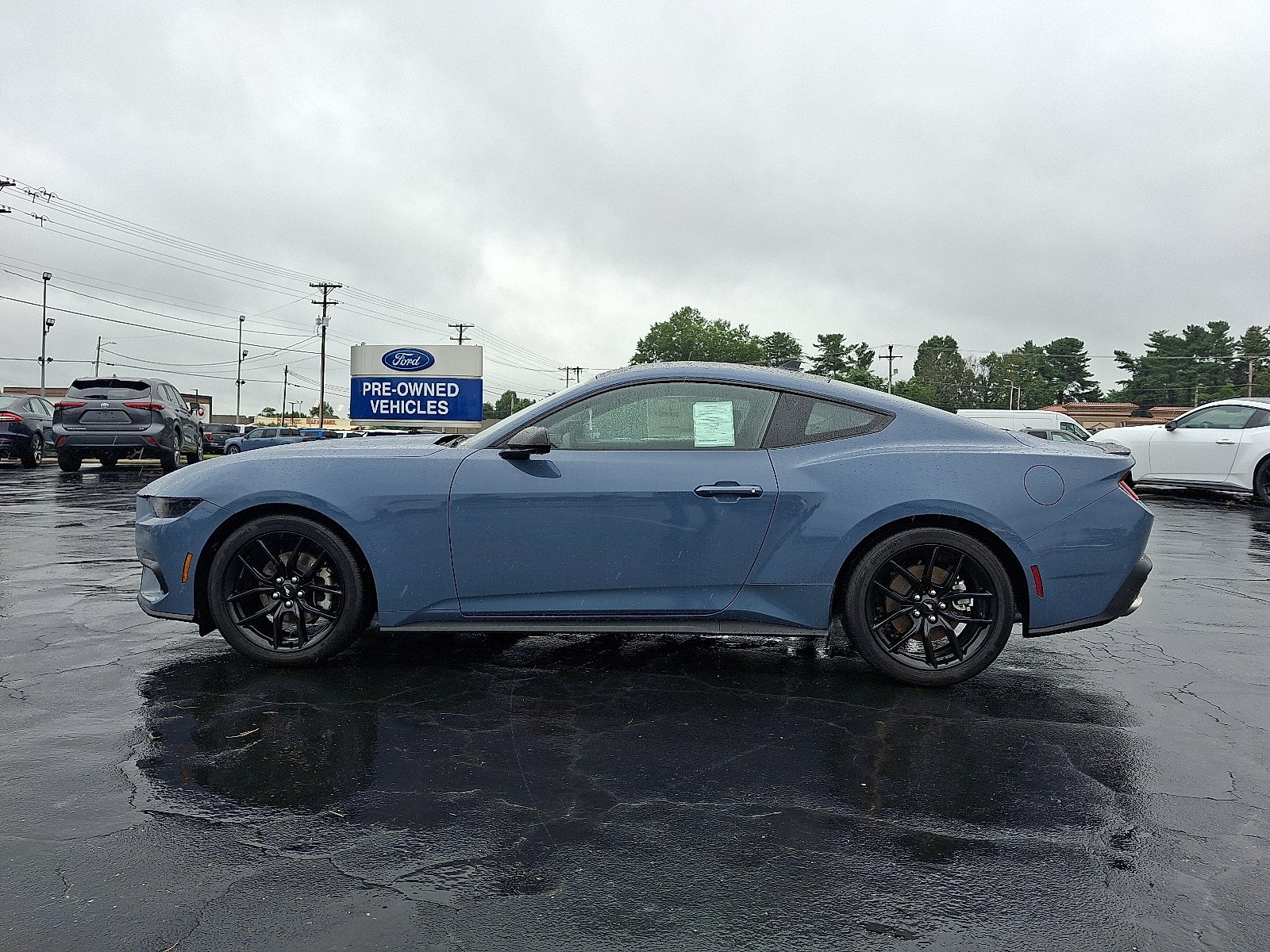 2025 Ford Mustang EcoBoost