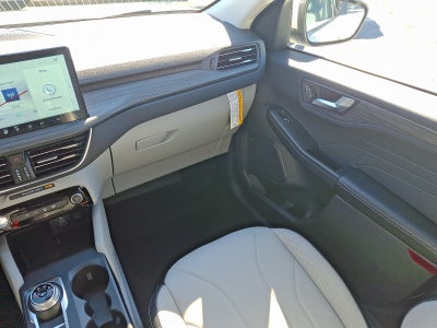 2025 Ford Escape Plug-In Hybrid Base