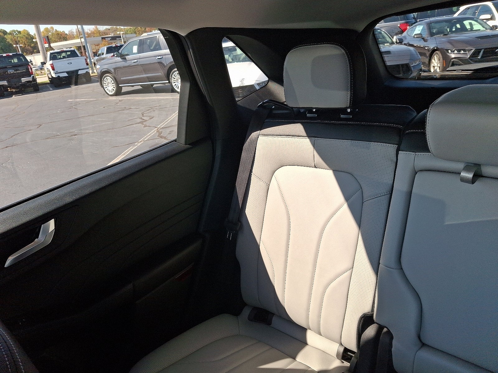 2025 Ford Escape Plug-In Hybrid Base