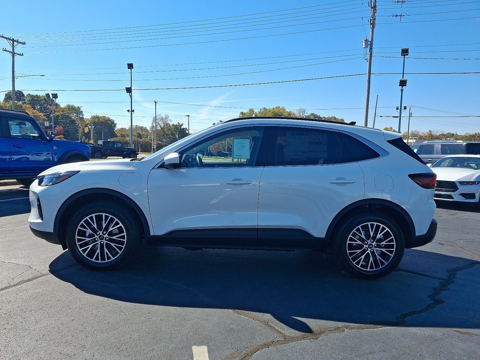 2025 Ford Escape Plug-In Hybrid Base