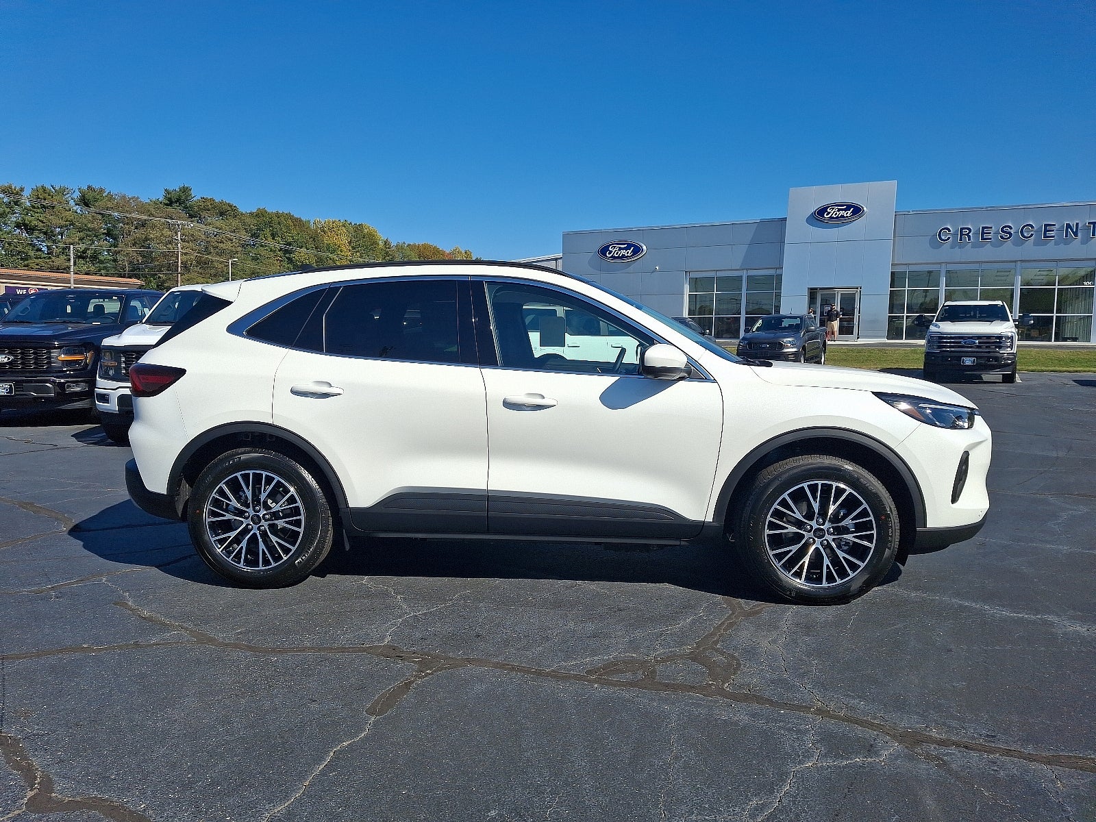 2025 Ford Escape Plug-In Hybrid Base