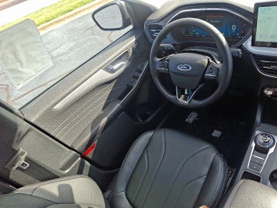 2025 Ford Escape Plug-In Hybrid Base