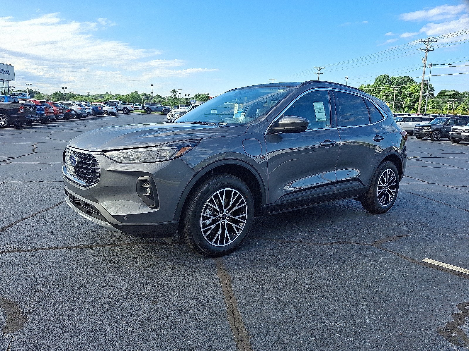 2025 Ford Escape Plug-In Hybrid Base