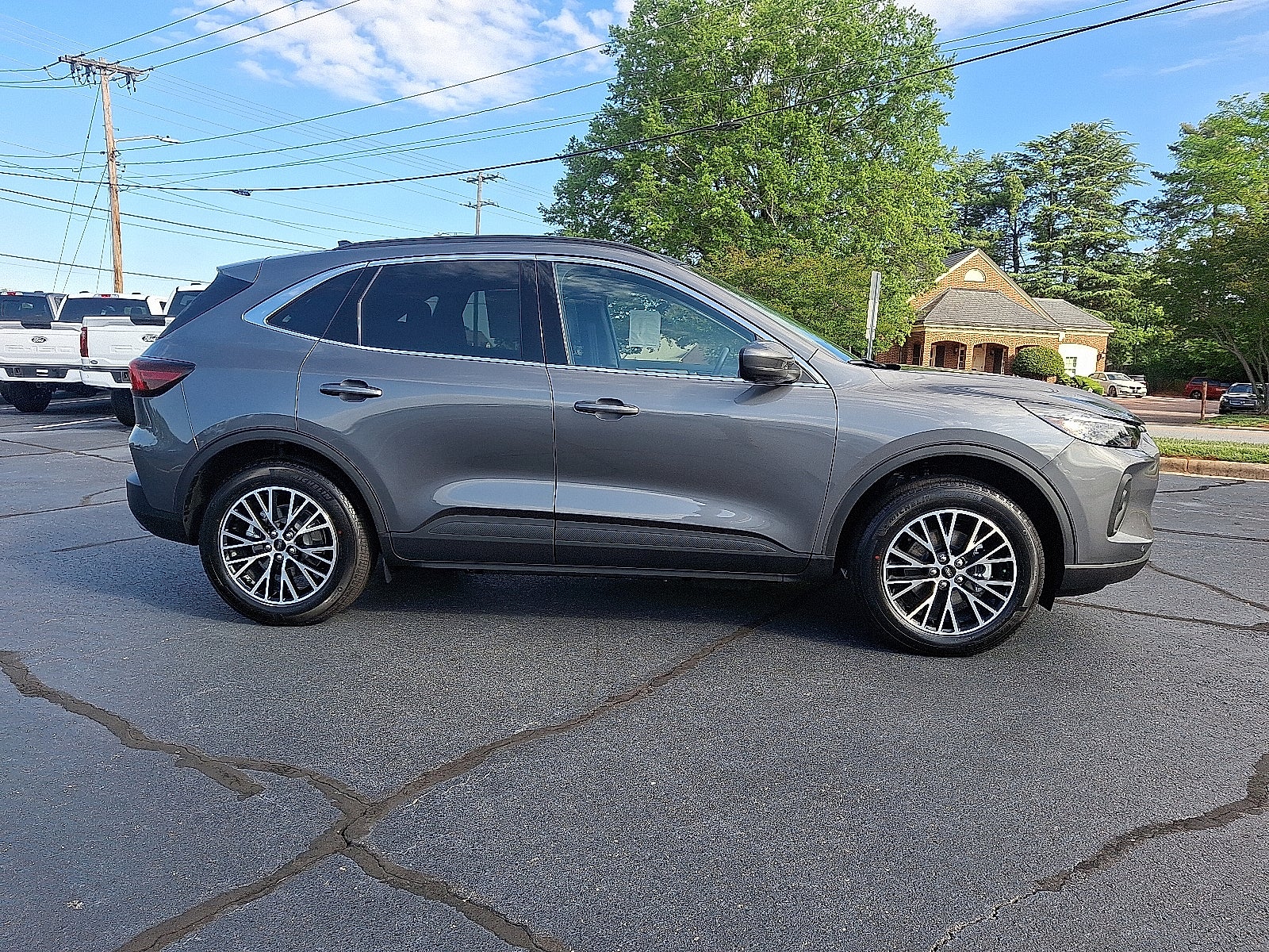 2025 Ford Escape Plug-In Hybrid Base