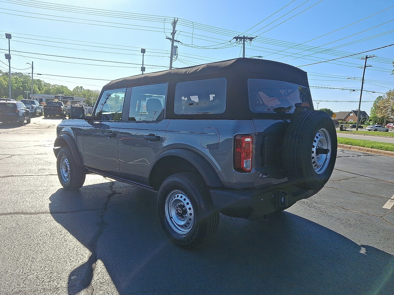 2025 Ford Bronco Base