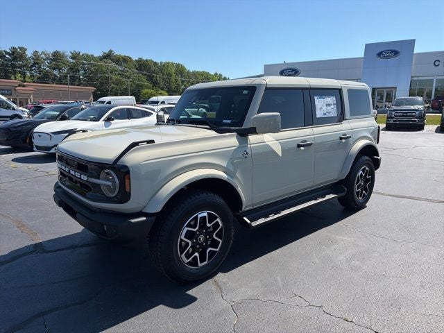 2026 Ford Bronco Outer Banks