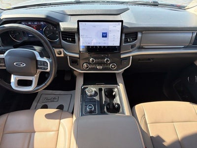 2022 Ford Expedition Max XLT