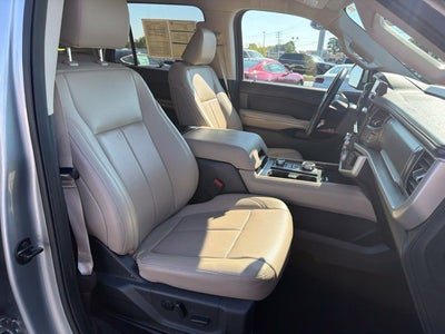2022 Ford Expedition Max XLT