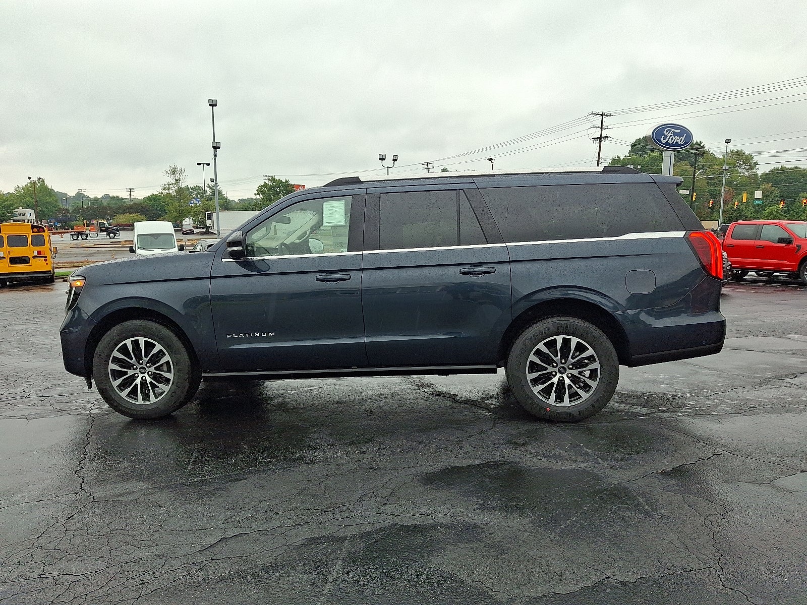 2025 Ford Expedition Max Platinum