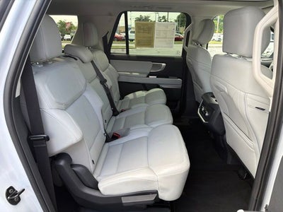 2025 Ford Expedition Max Platinum