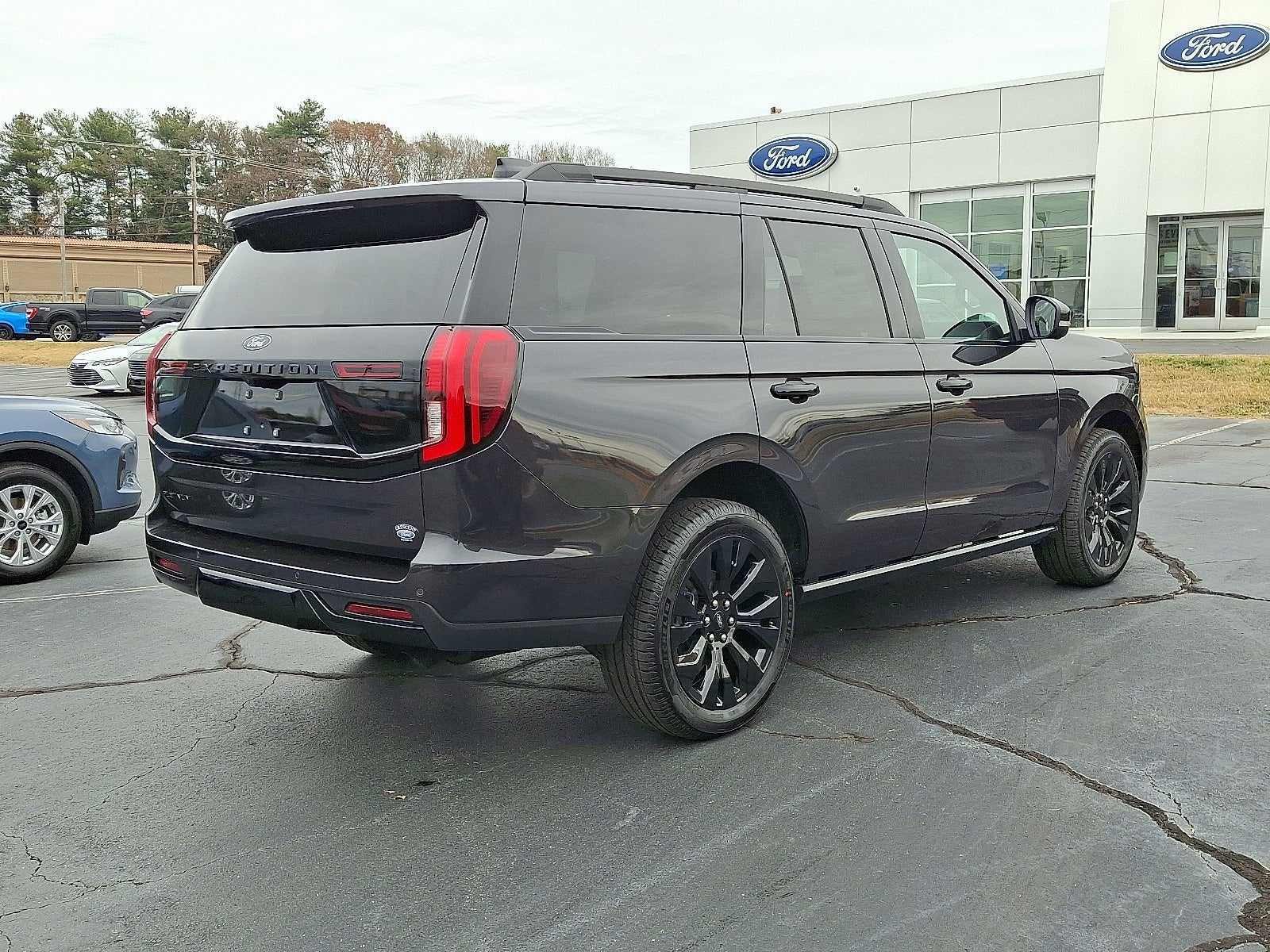 2025 Ford Expedition Platinum