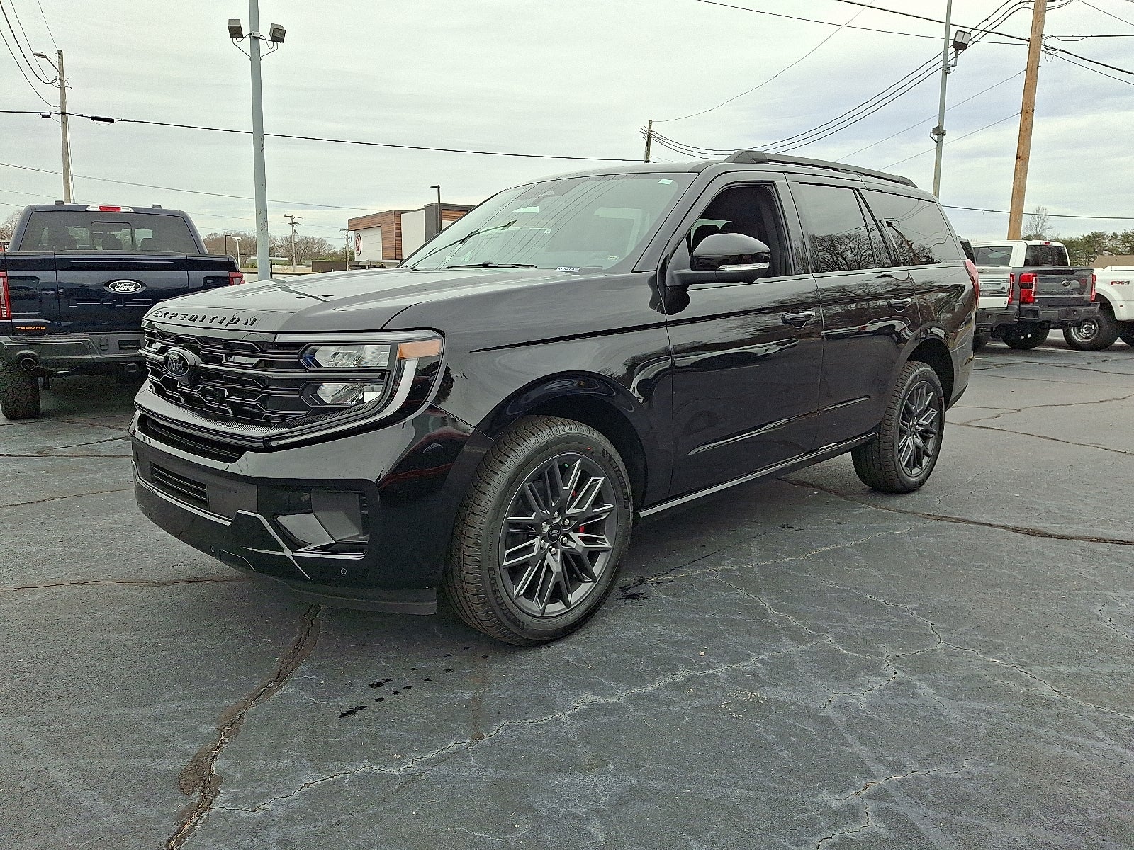 2025 Ford Expedition Platinum