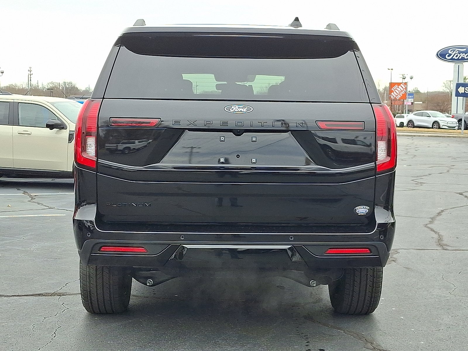 2025 Ford Expedition Platinum
