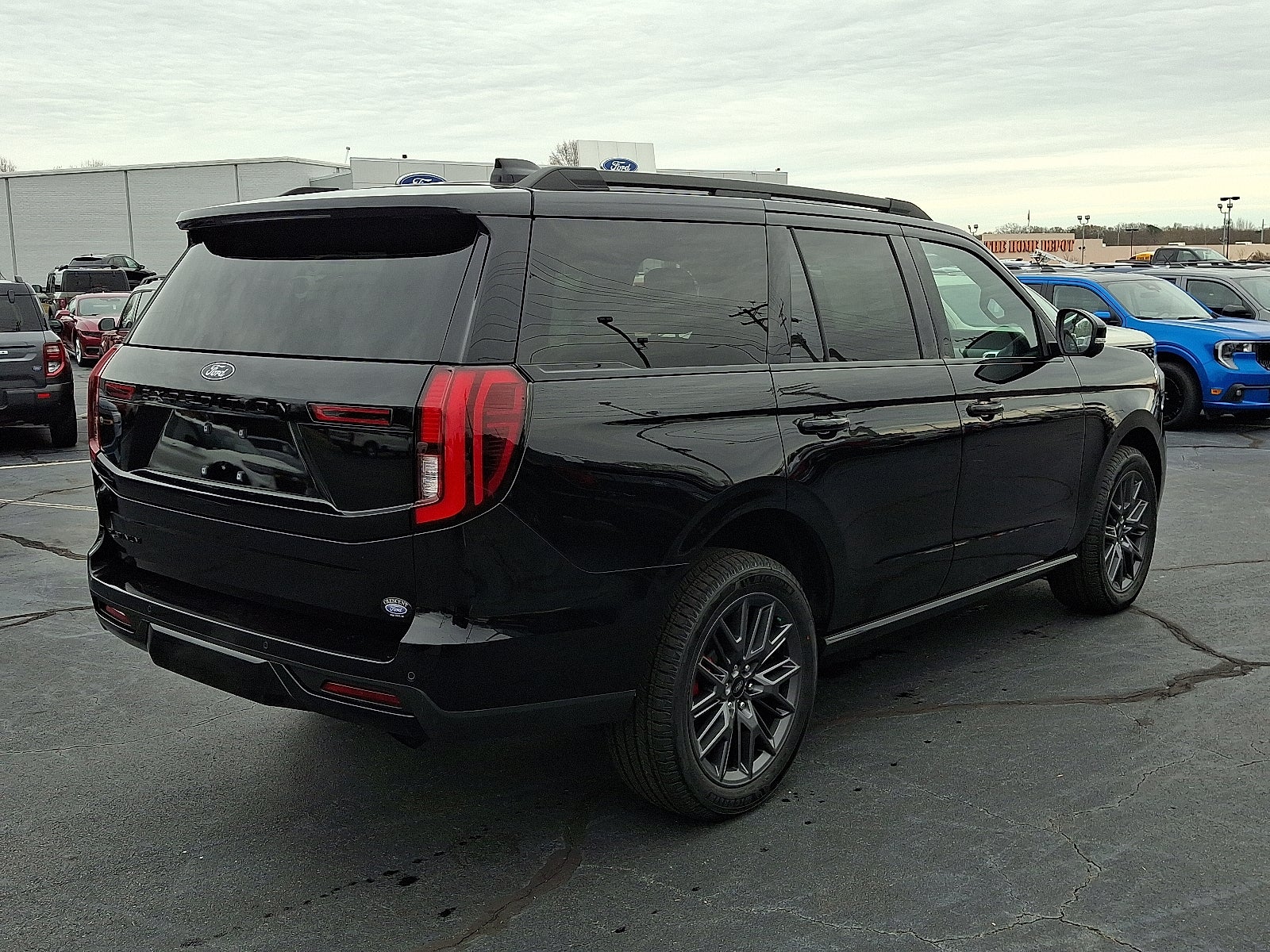 2025 Ford Expedition Platinum