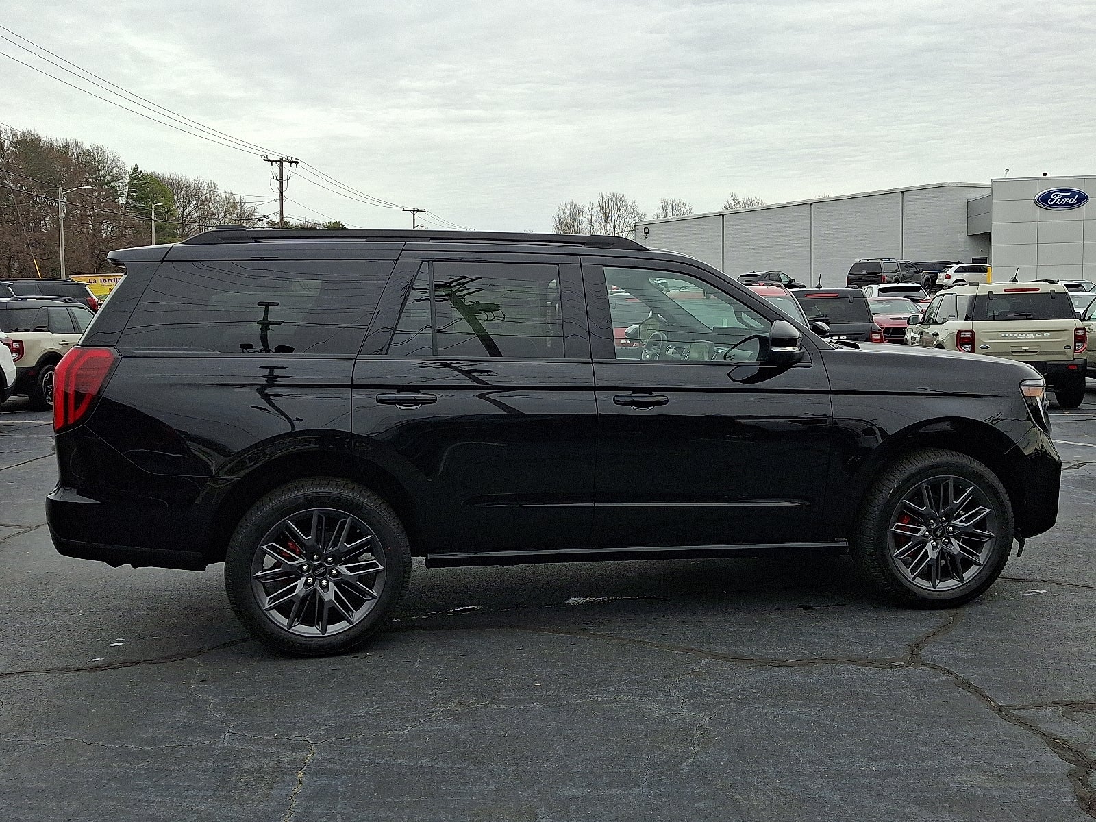 2025 Ford Expedition Platinum