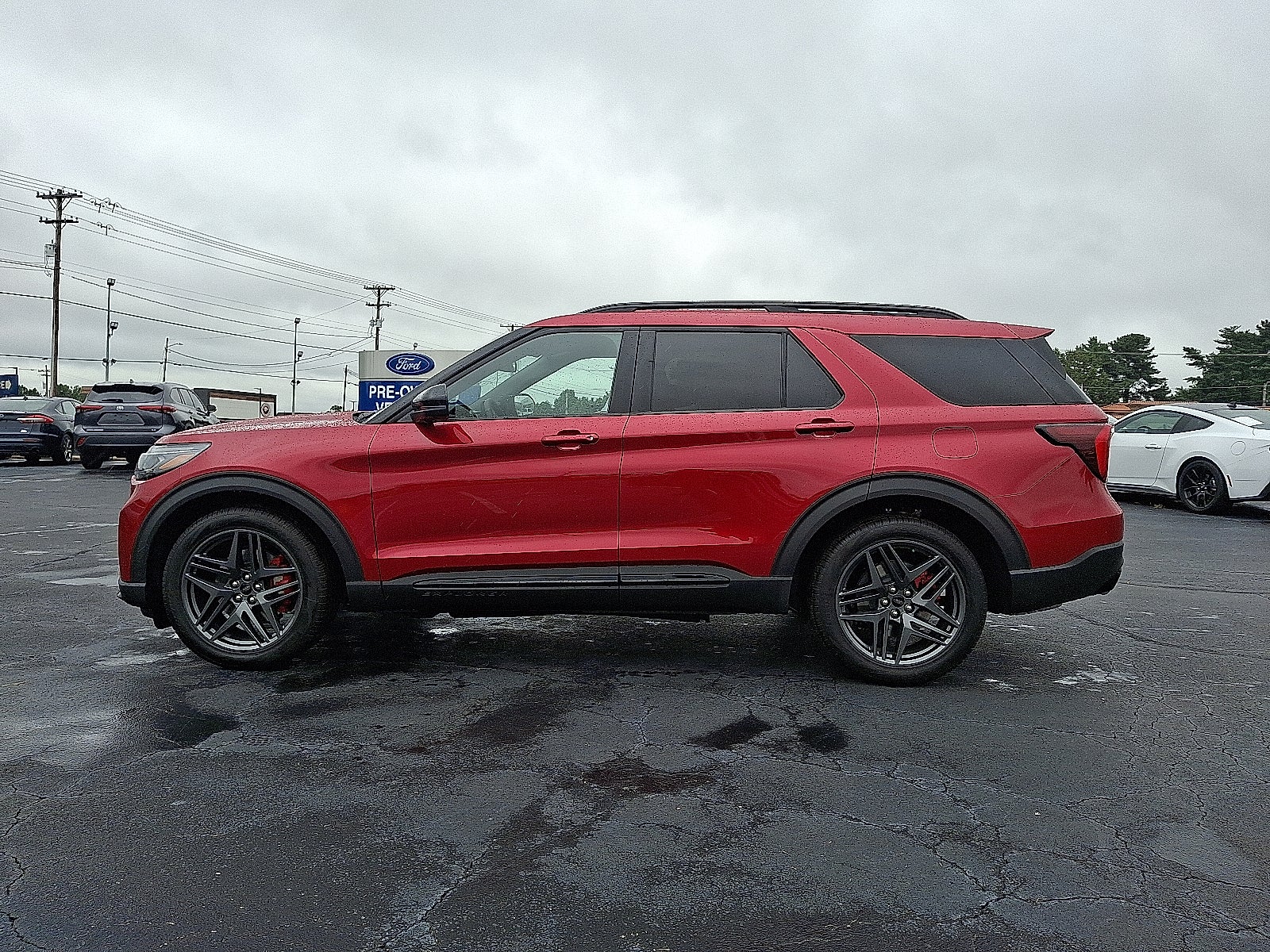 2025 Ford Explorer ST