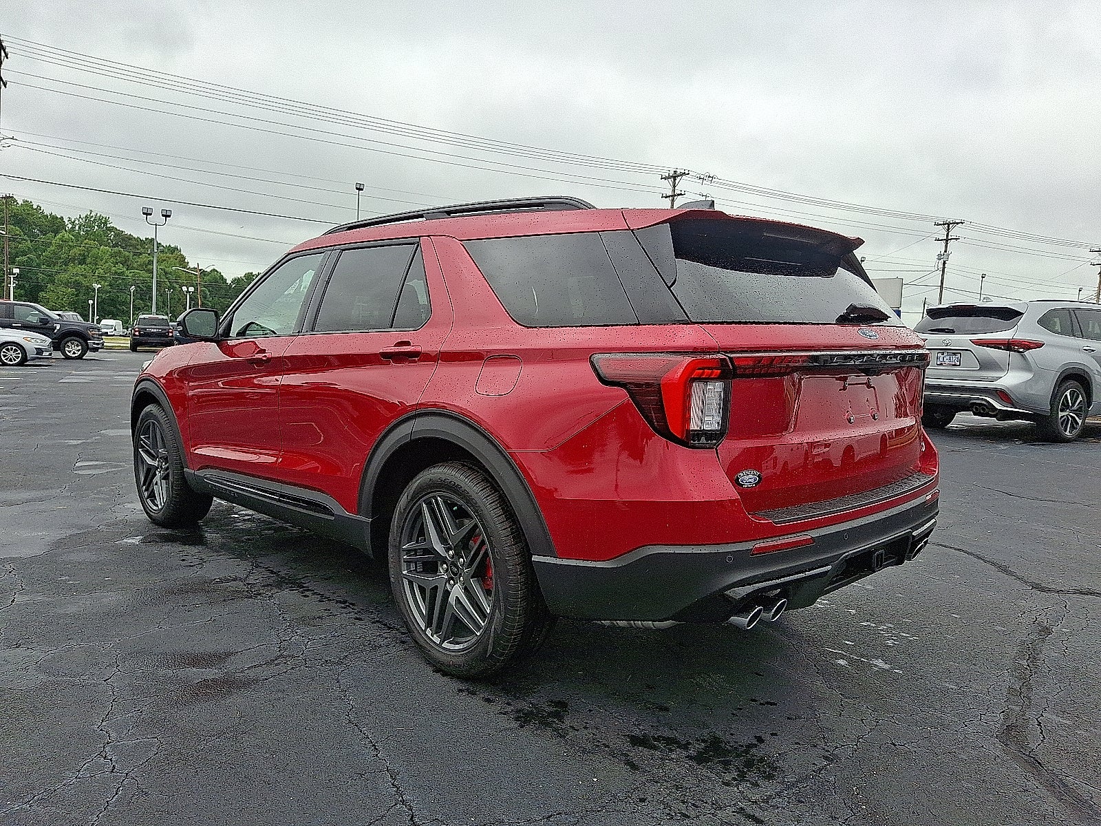 2025 Ford Explorer ST