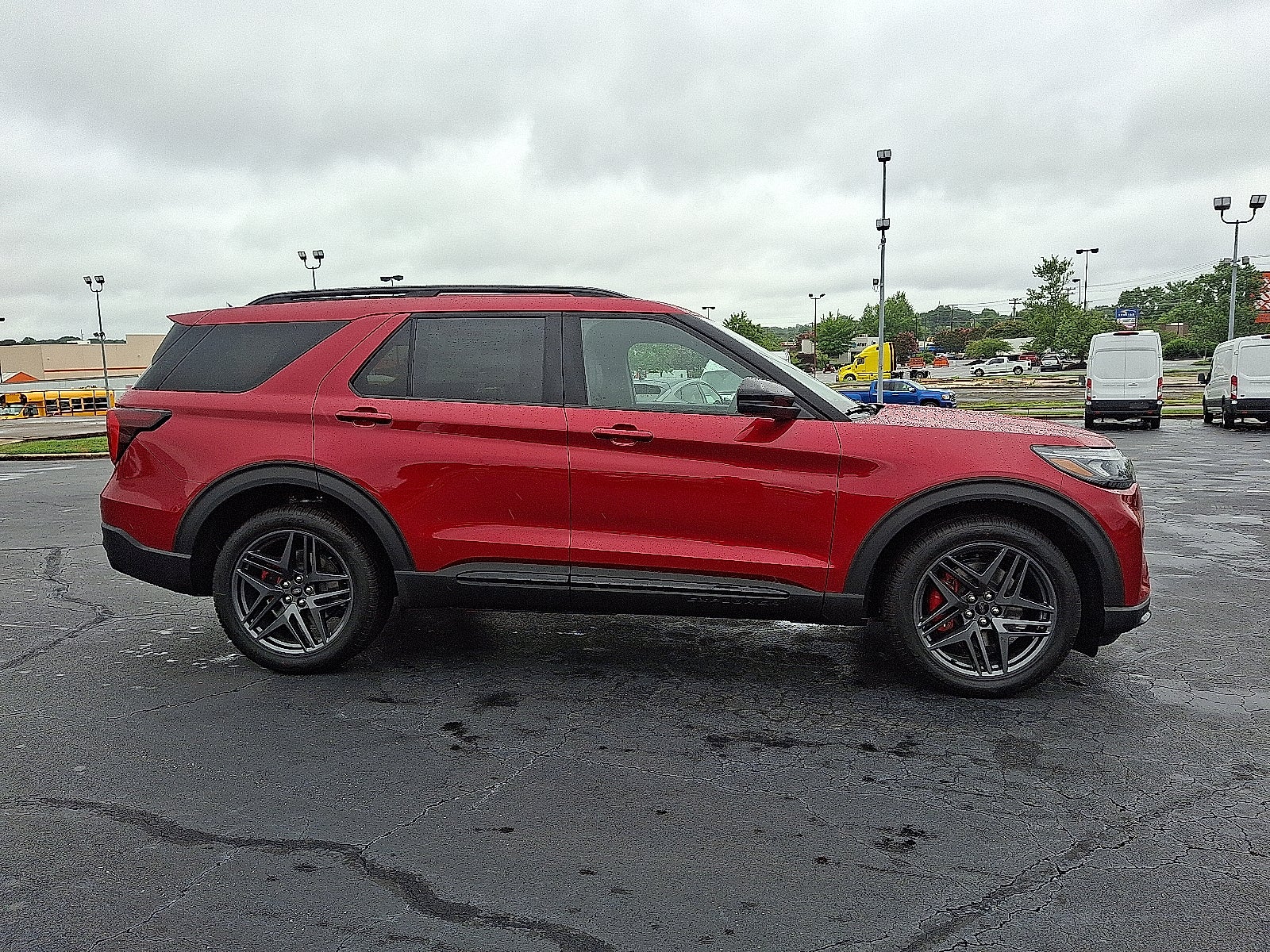 2025 Ford Explorer ST