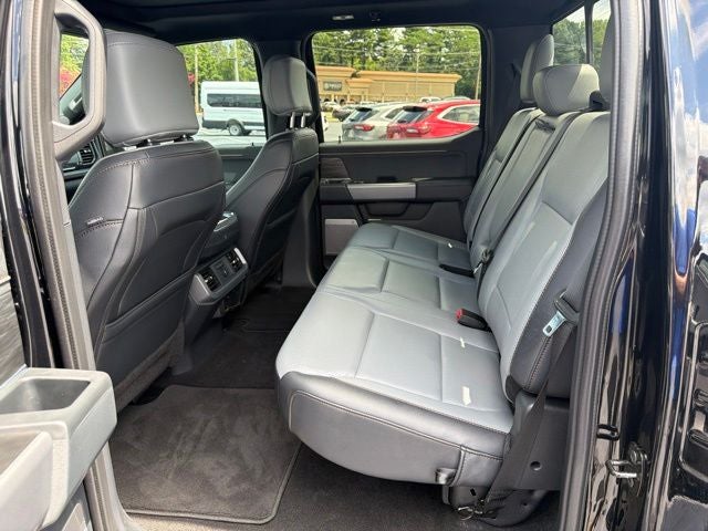 2025 Ford F-150 Lightning Lariat
