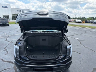 2025 Ford F-150 Lightning Lariat