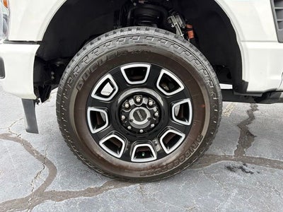 2025 Ford F-250SD Platinum