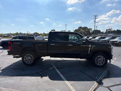2027 Ford F-250SD Platinum
