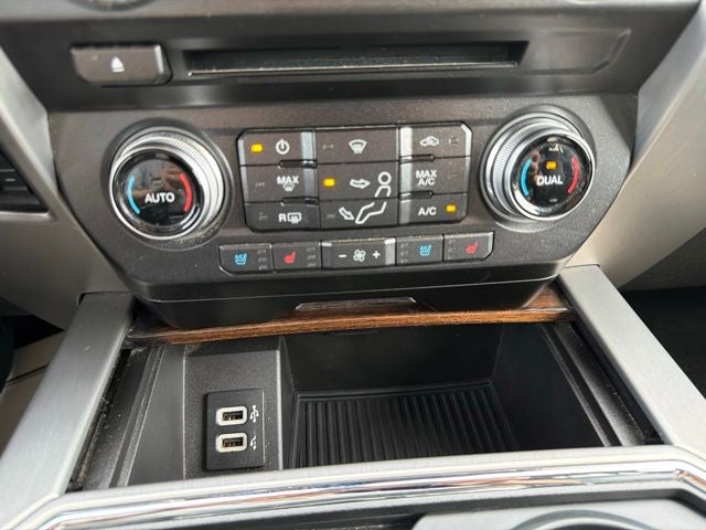 2017 Ford F-350SD Platinum