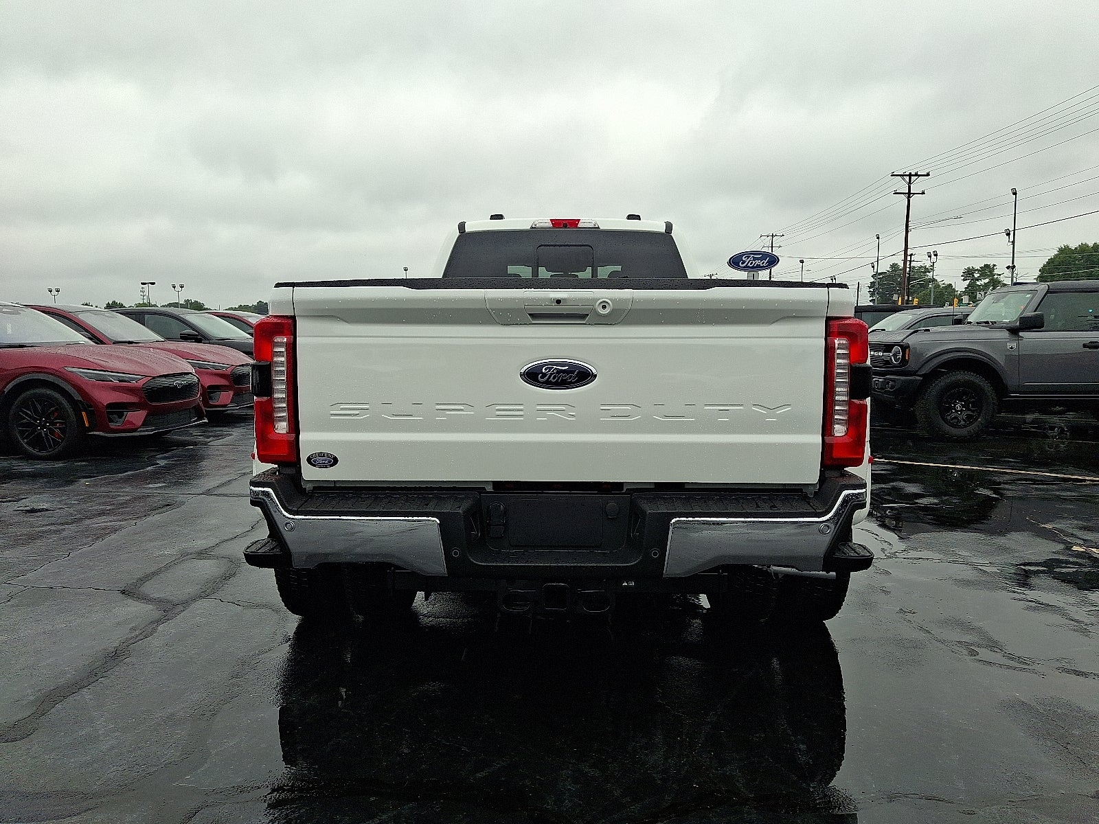 2026 Ford F-350SD Lariat DRW