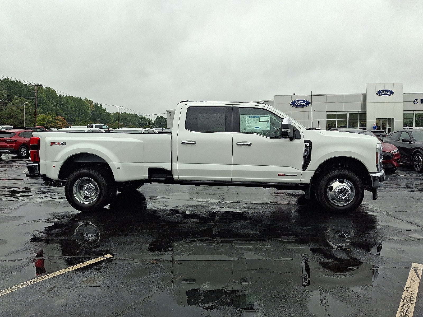 2026 Ford F-350SD Lariat DRW
