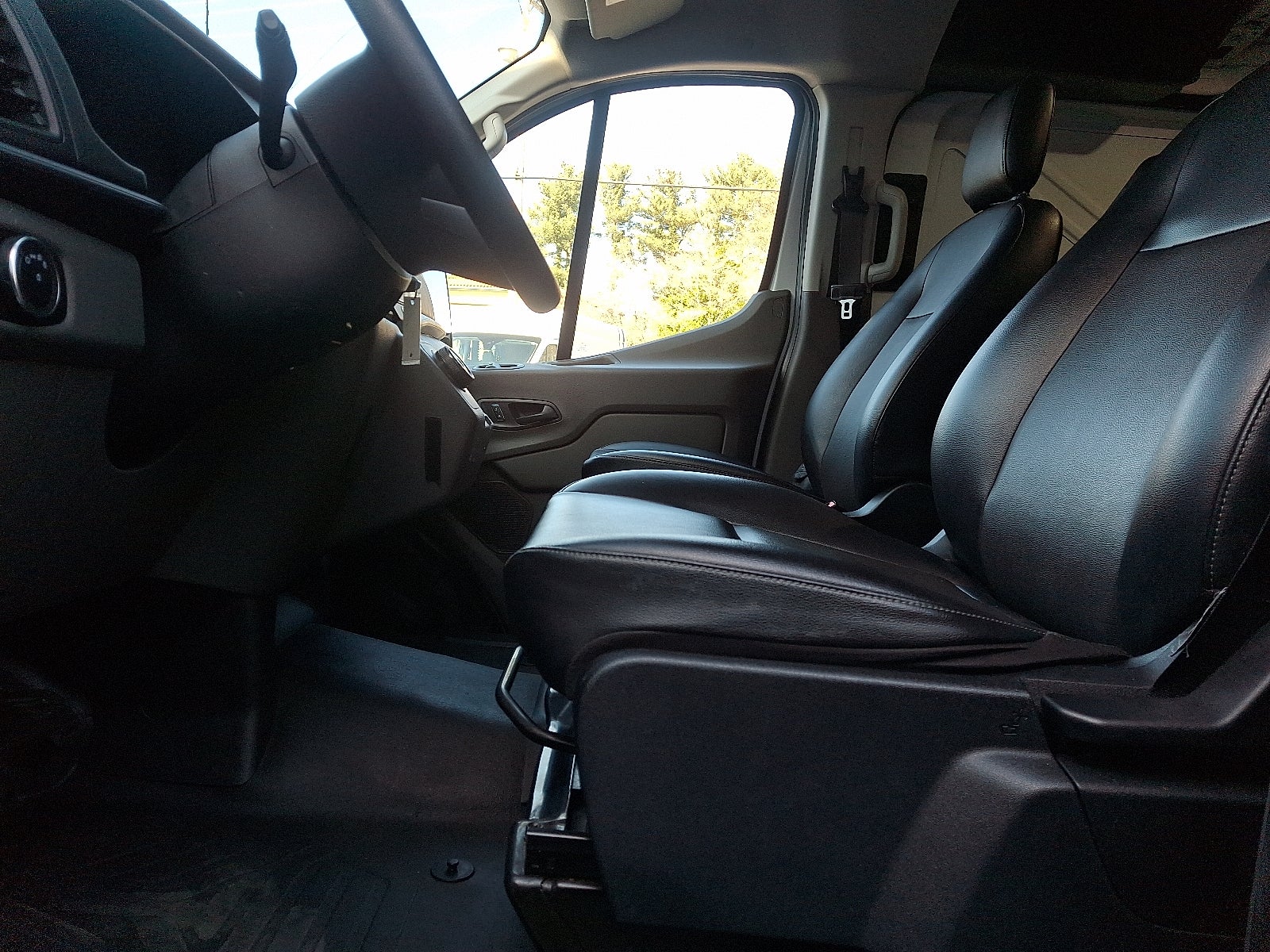 2022 Ford E-Transit-350 Base