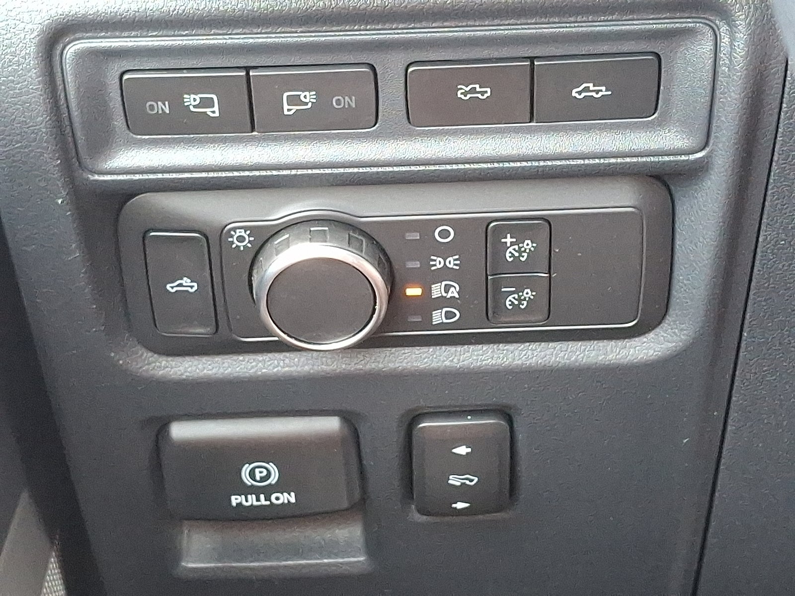 2022 Ford F-150 Lightning Lariat