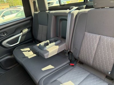 2022 Nissan Titan SV