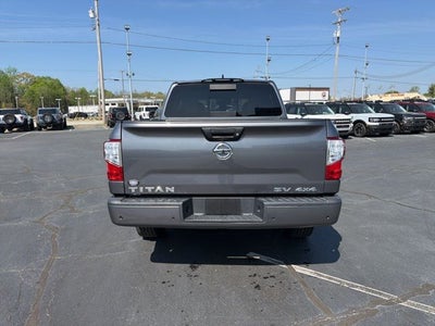2022 Nissan Titan SV