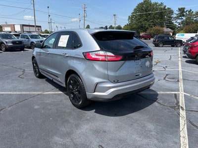 2022 Ford Edge SE