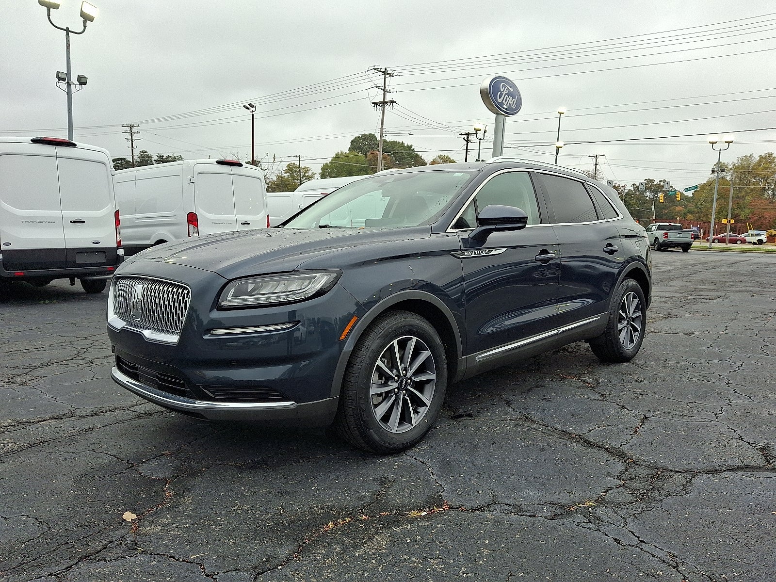 2022 Lincoln Nautilus Standard
