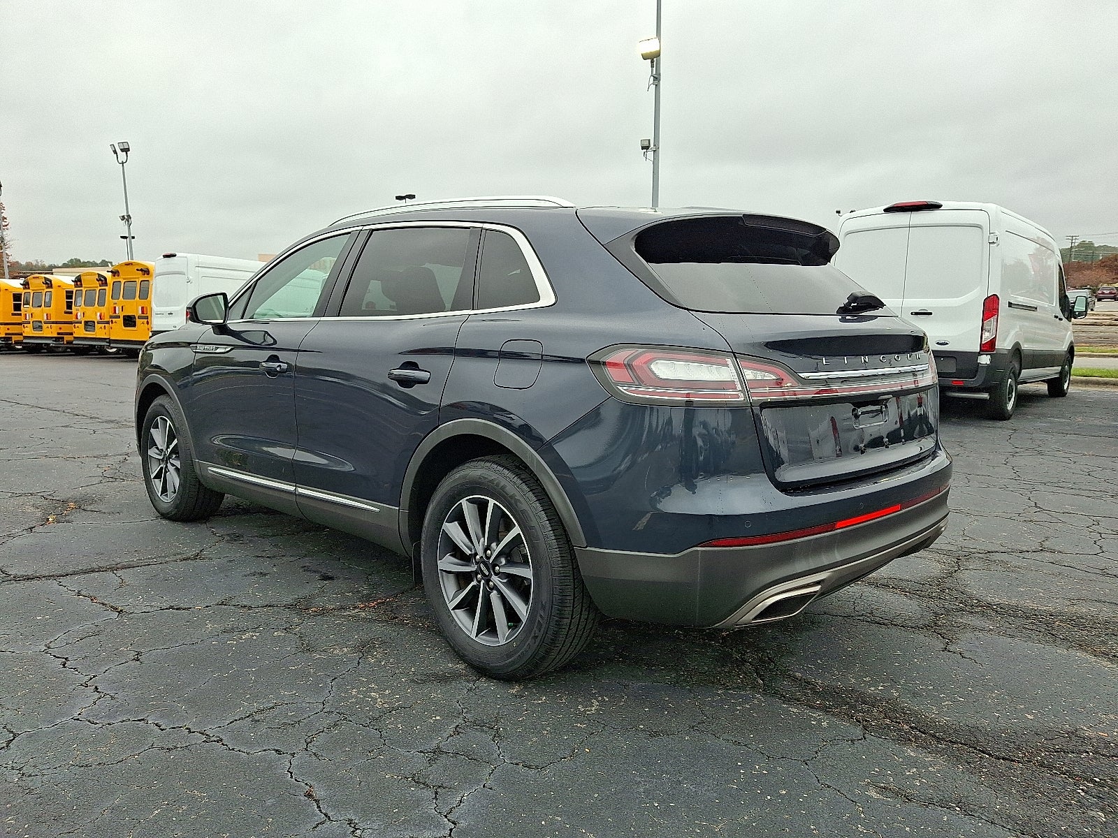 2022 Lincoln Nautilus Standard