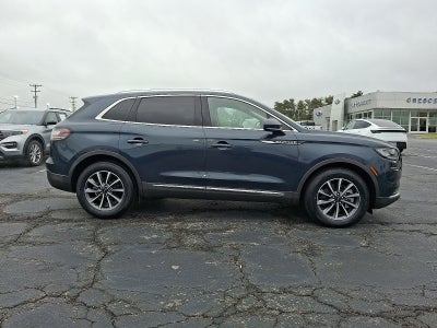 2022 Lincoln Nautilus Standard