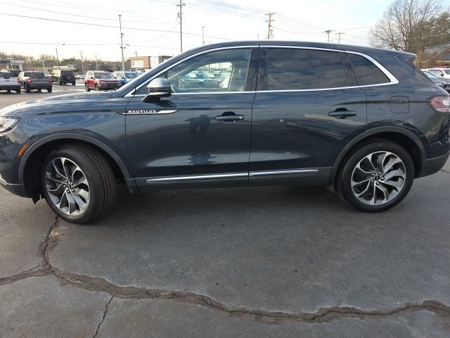 2021 Lincoln Nautilus Reserve