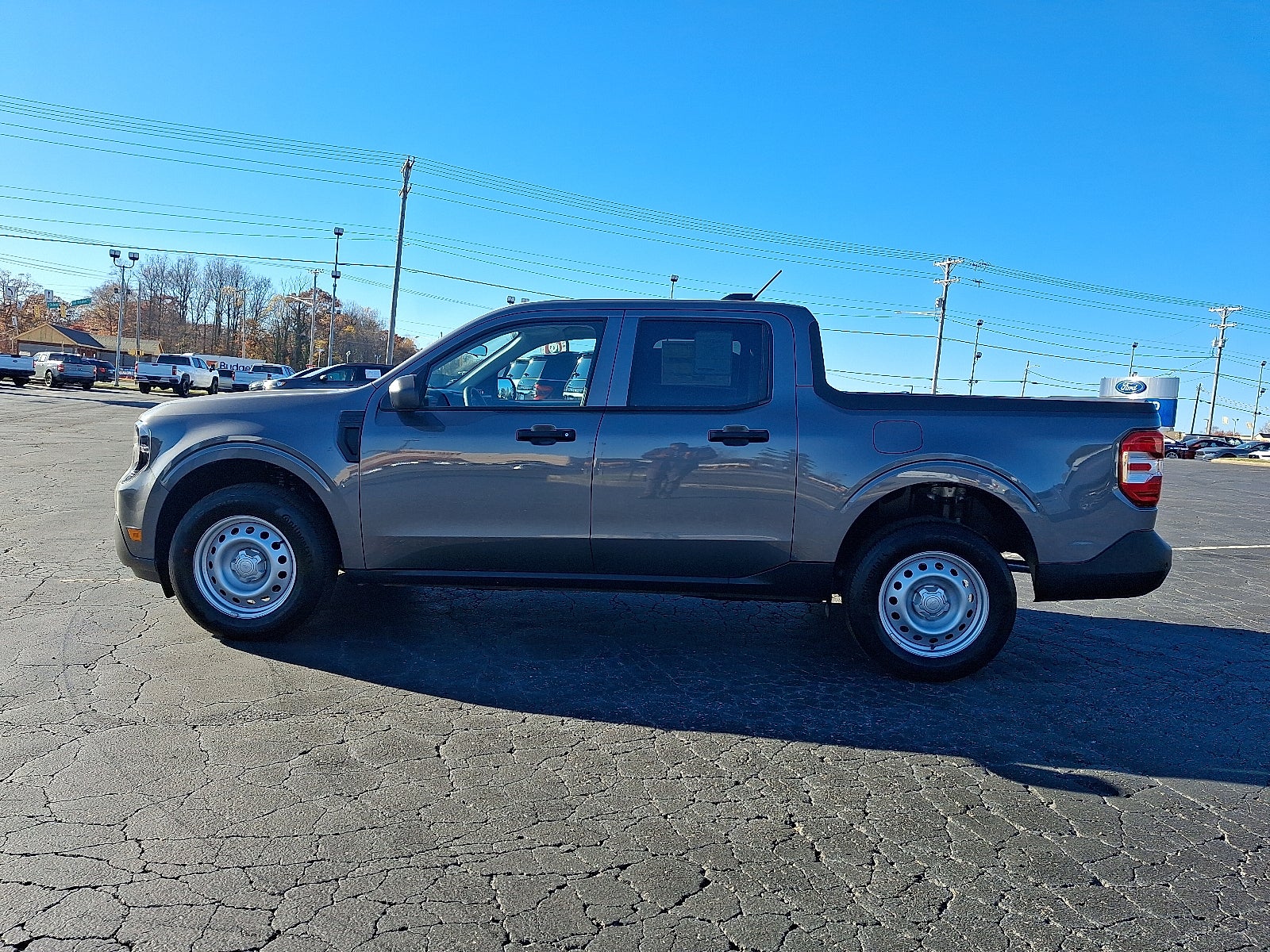 2025 Ford Maverick XL