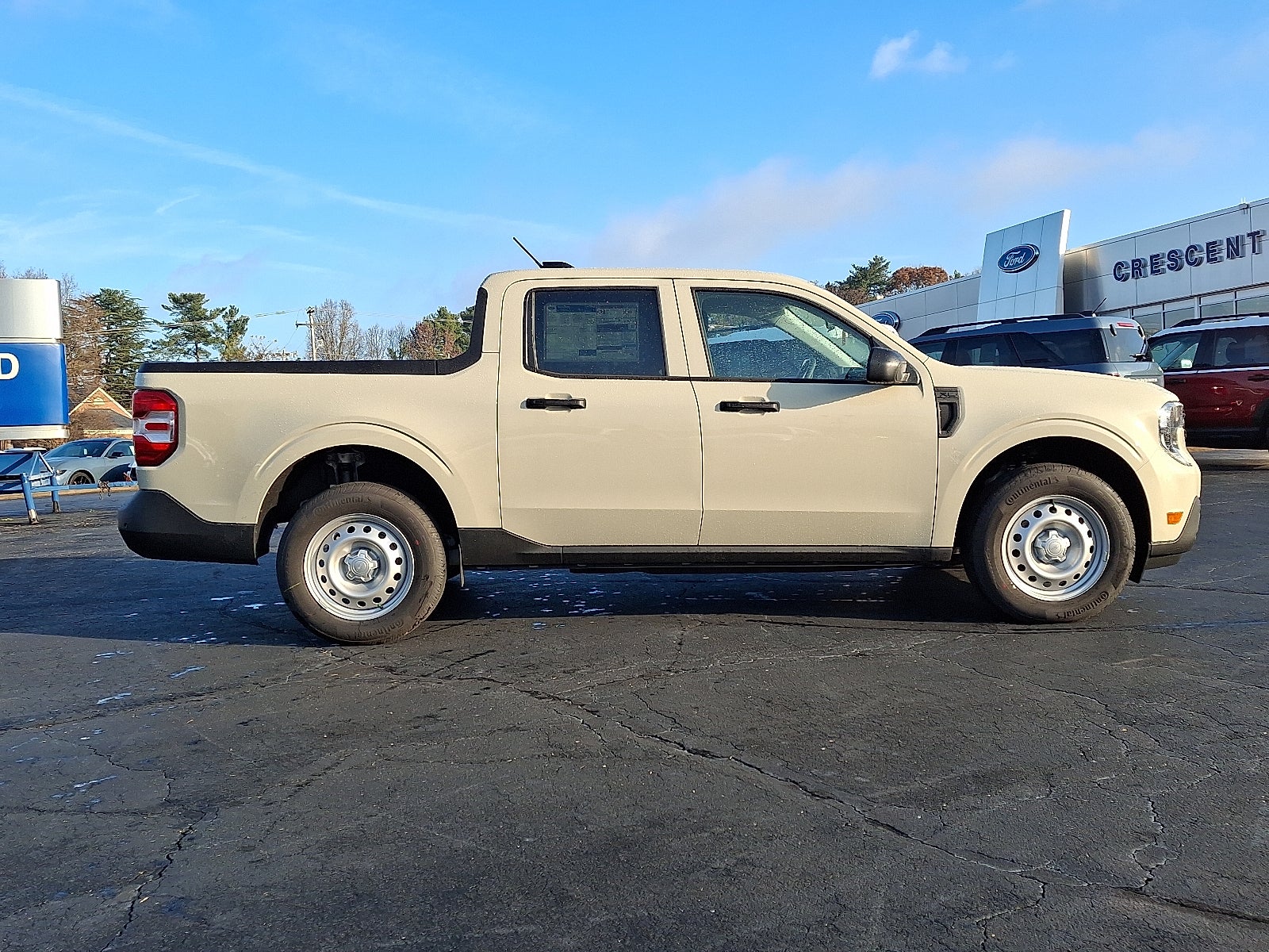 2025 Ford Maverick XL