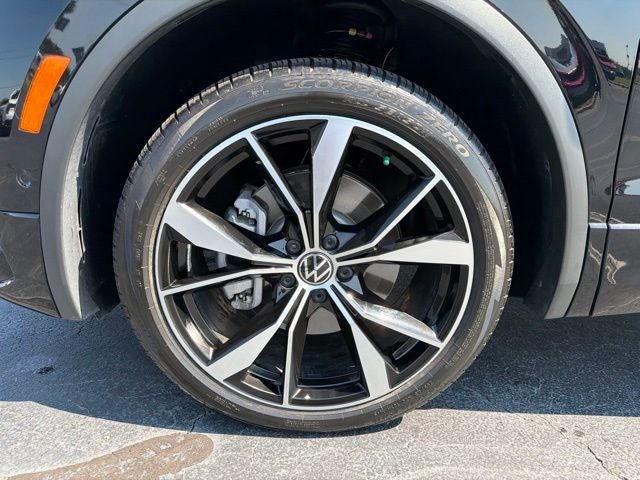 2024 Volkswagen Tiguan 2.0T SEL R-Line