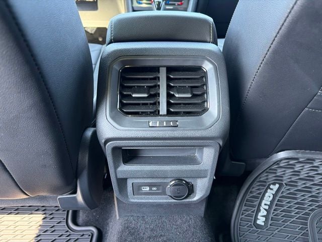 2024 Volkswagen Tiguan 2.0T SEL R-Line