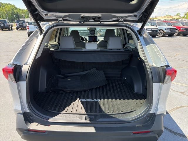 2023 Toyota RAV4 Hybrid XLE Premium