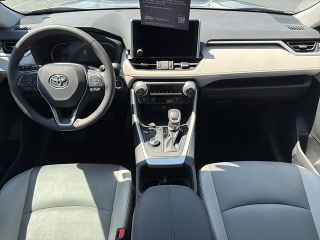 2023 Toyota RAV4 Hybrid XLE Premium