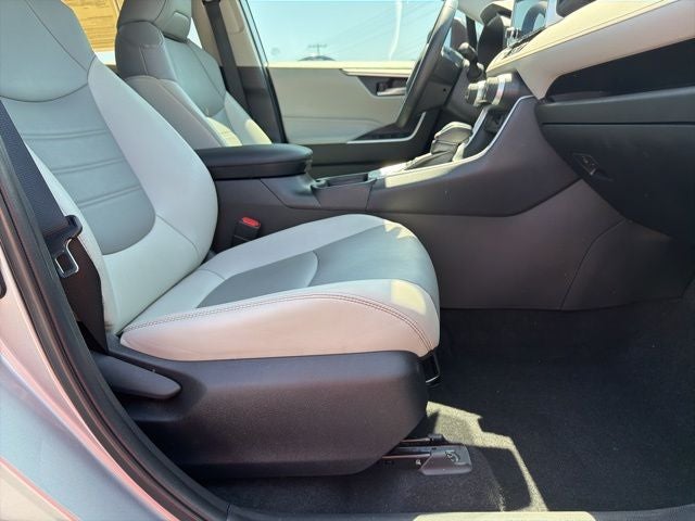 2023 Toyota RAV4 Hybrid XLE Premium