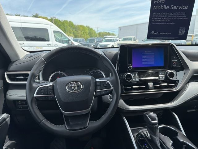 2023 Toyota Highlander XLE