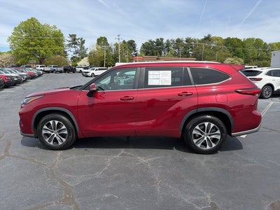 2023 Toyota Highlander XLE