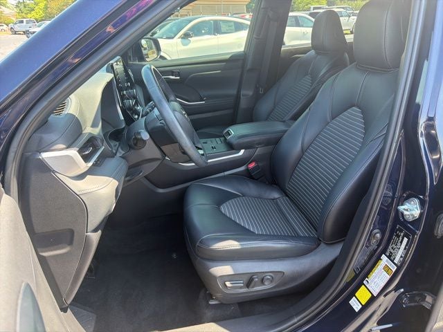 2022 Toyota Highlander XSE